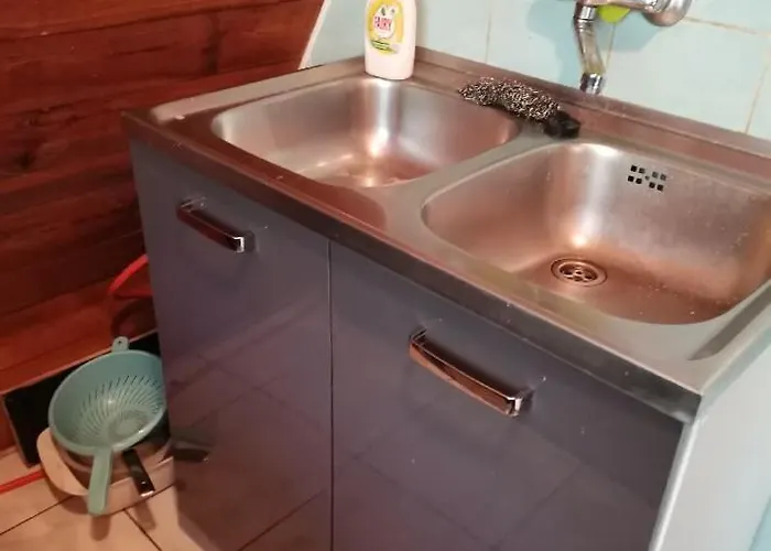 Pod Swierkami Σπίτι διακοπών Male Swornegacie